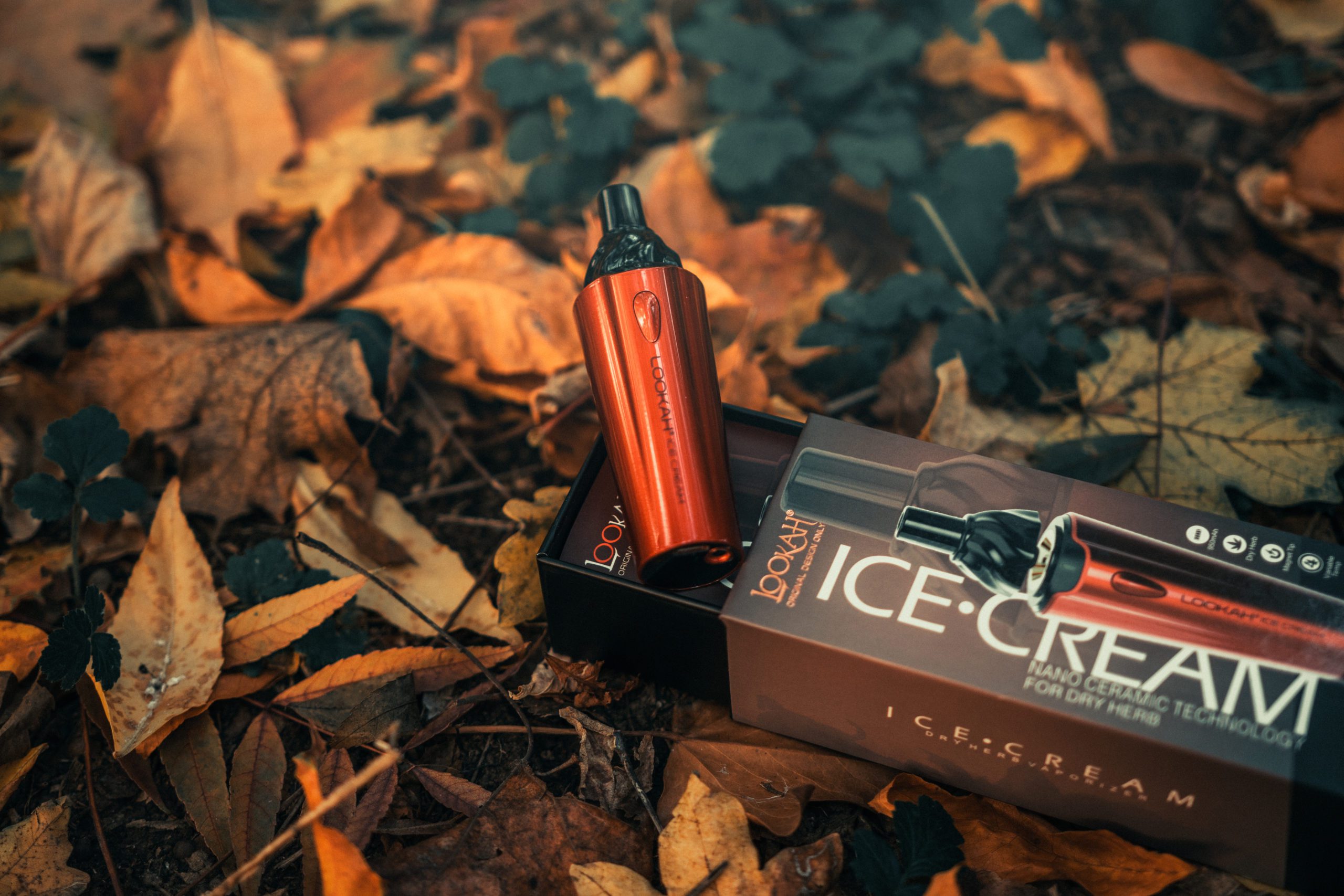 Lookah Ice Cream dry herb vaporizer.